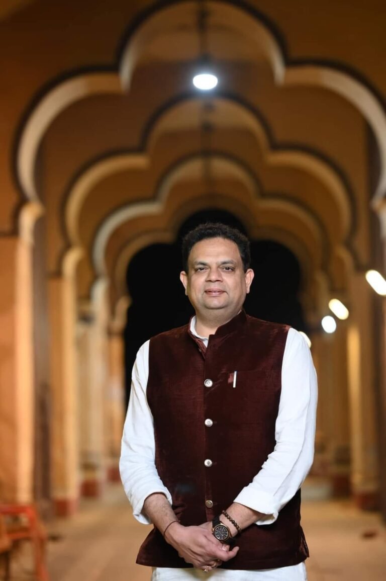 यतीन्द्र मिश्र की ग्यारह नई कविताएँ