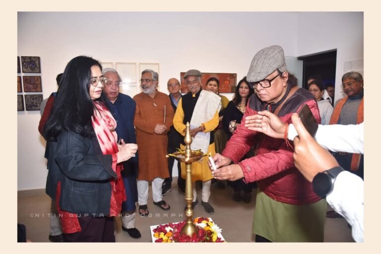 अमूर्तन और स्मृति का सेतु: वाजदा खान की कला का अनोखा संसार