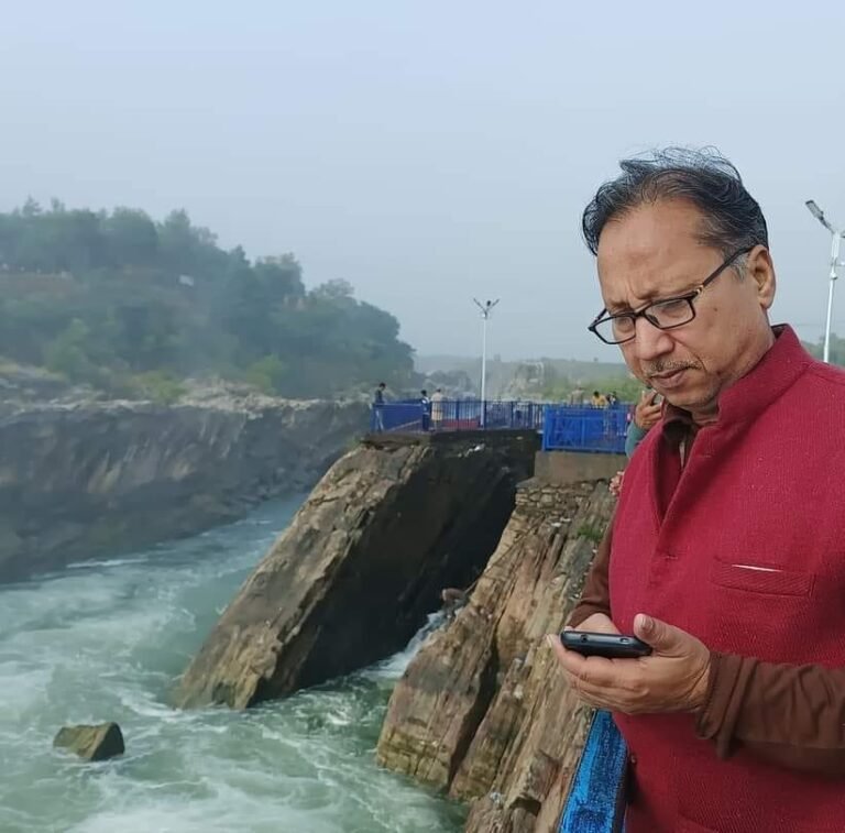 प्रमोद द्विवेदी की कहानी ‘बारह घंटे’