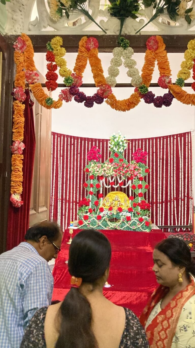 झूलन के मौसम में मुंगेर